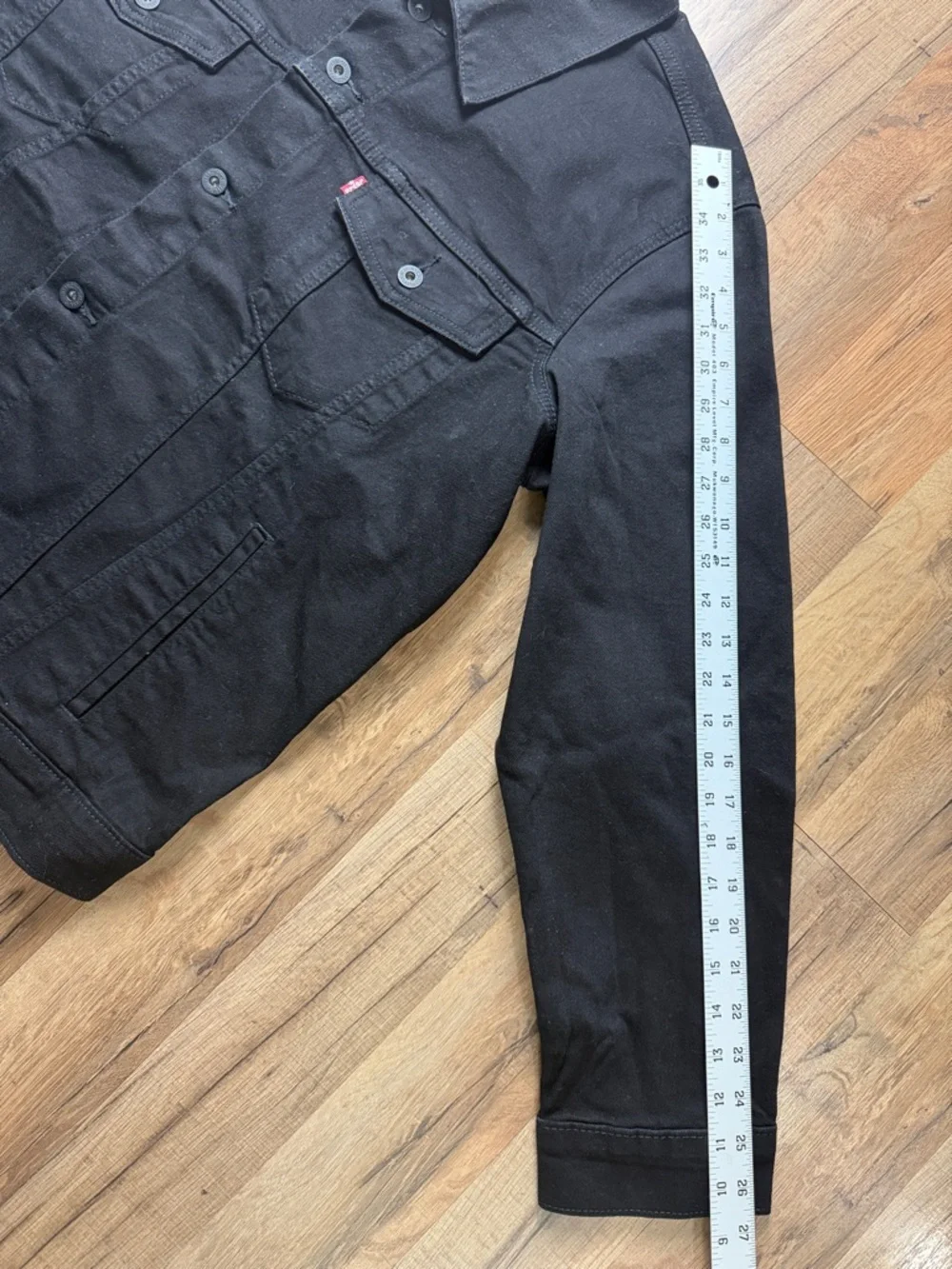Men's Levi's Black Denim Jacket - Classic Trucker Style Size XL - Picture 6 of 9